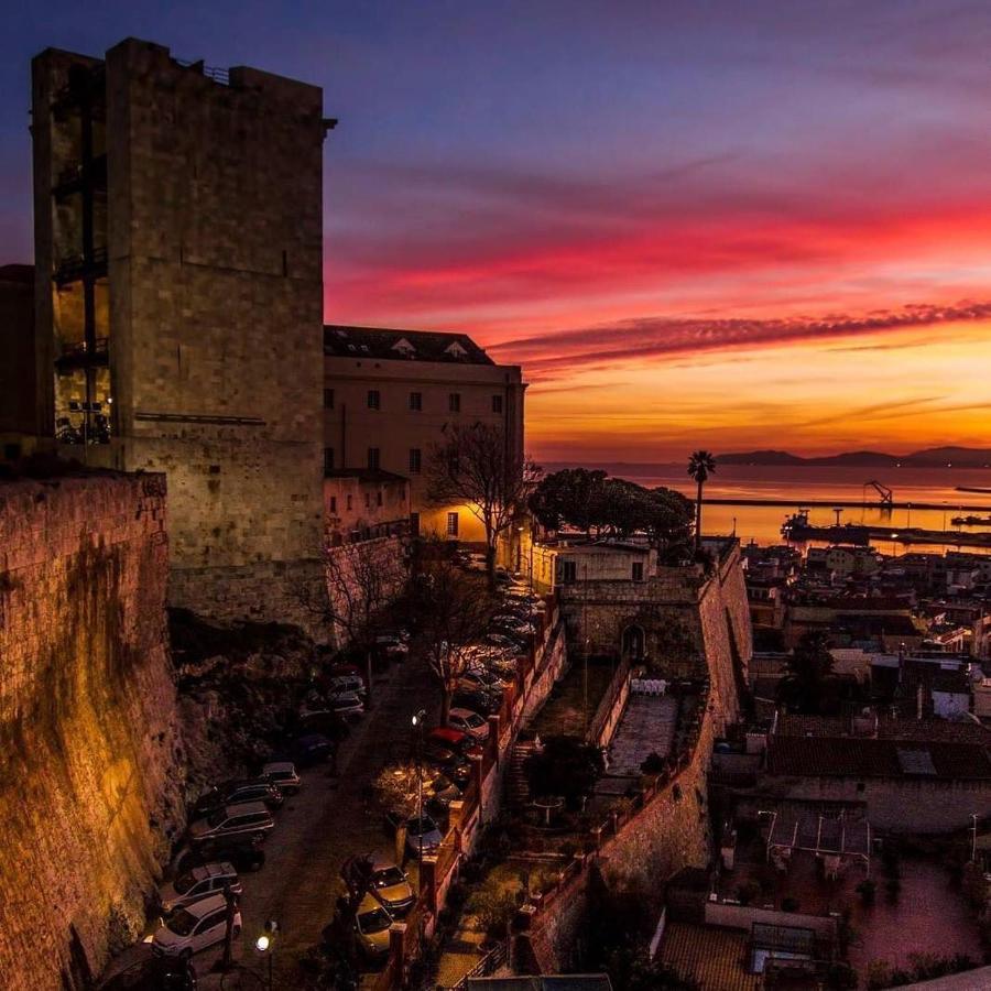 Casa Eulalia Apartment Cagliari Bagian luar foto